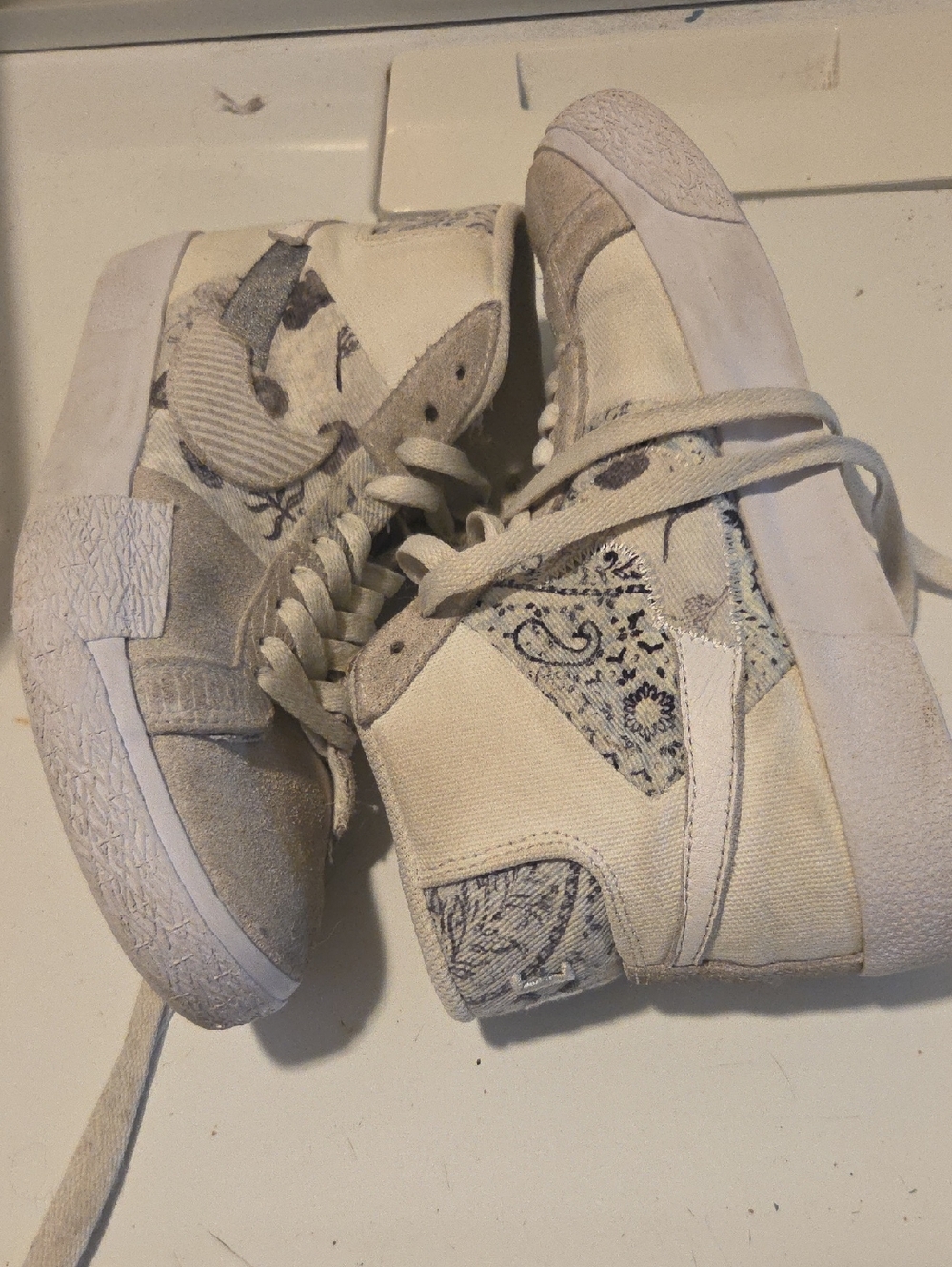 Nike Women’s High-Top Sneakers in Cream and Light Gray